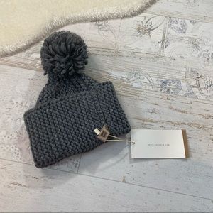Look by M Grey Knit Pom Pom Winter Hat
